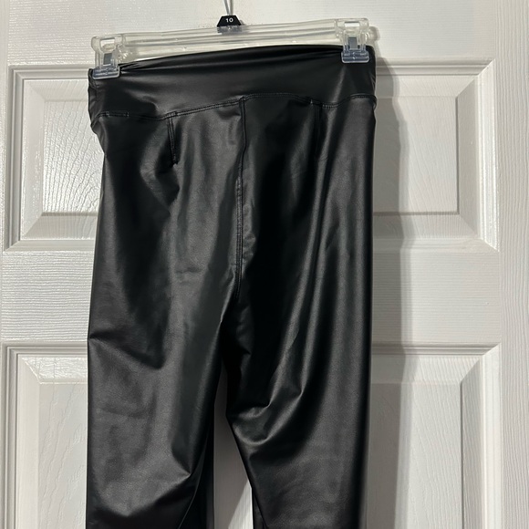 Offline by Aerie Real Luxe Faux Leather Leggings - Picture 7 of 11